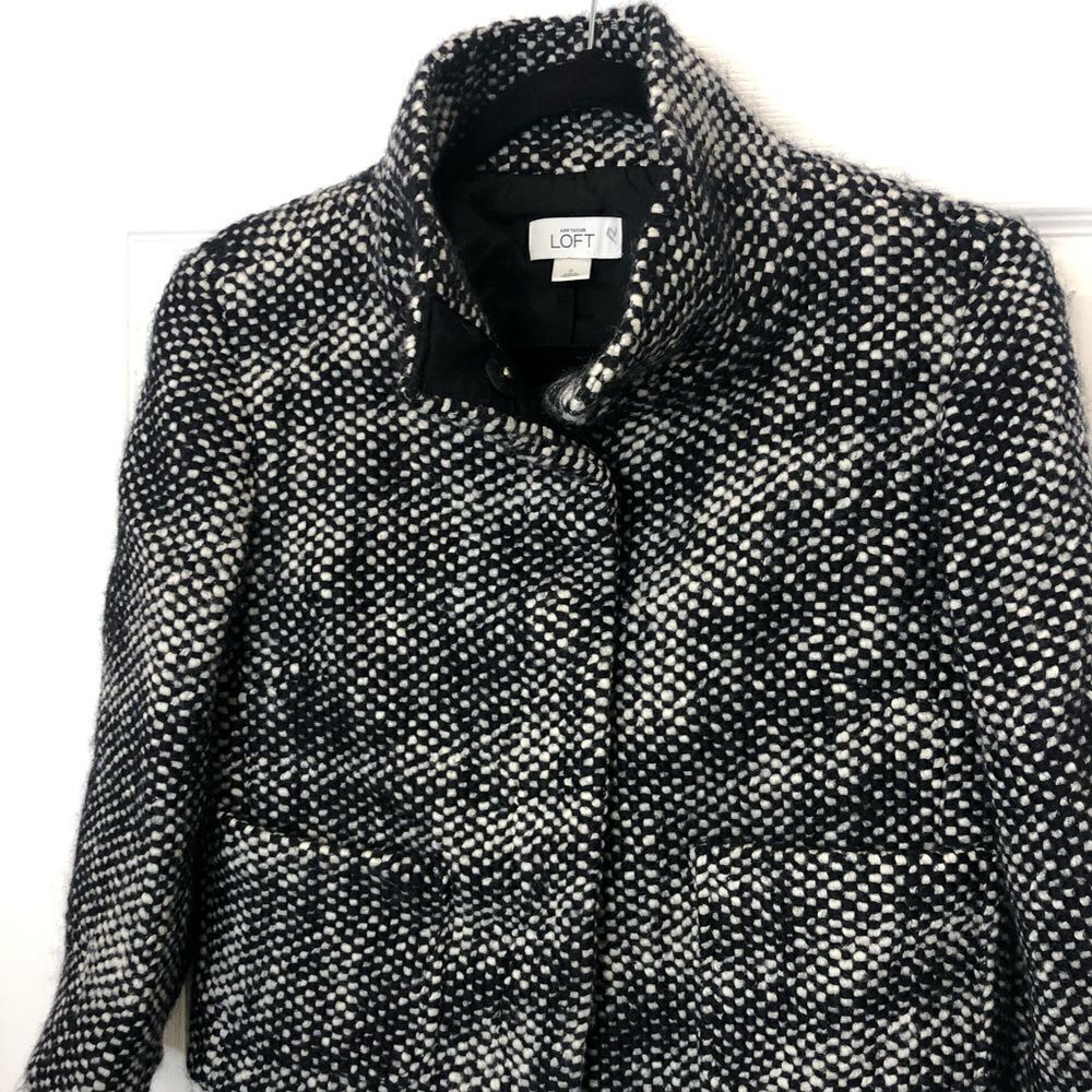 Ann Taylor Loft wool blend button front long sleeve blazer jacket, size small - Picture 5 of 16